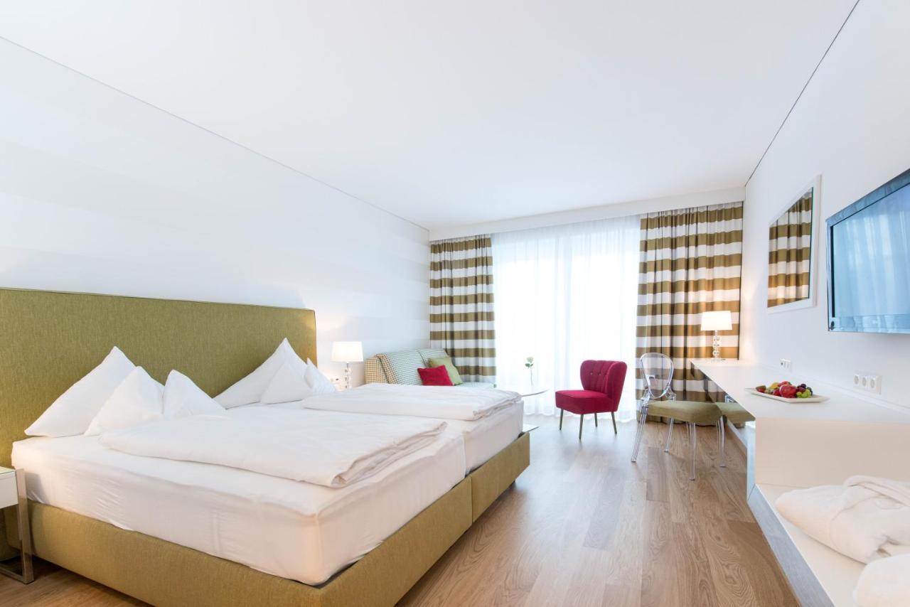 Deluxe Double Room with Balcony,1420984734:JPEG